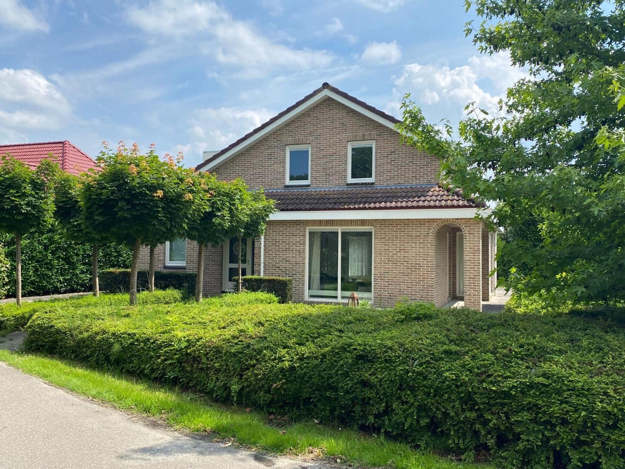 Big Family Villa 12P Big Garden With Bathtub And Jacuzzi Zeewolde Esterno foto